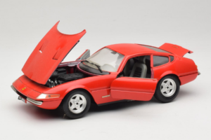 Ferrari 365 GTB/4 Daytona Rojo Techno Giodi 1:18 40011-P2 Metal - imagen 2 de 8