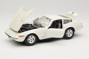 Ferrari 365 GTB/4 Daytona Berlina Blanco Techno Giodi 1:18 74007 Metal - imagen 2 de 8