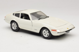 Ferrari 365 GTB/4 Daytona Berlina Blanco Techno Giodi 1:18 74007 Metal - imagen 6 de 8
