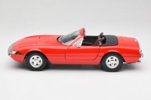 Ferrari 365 GTS Rojo Solido 1:18 8017 Metal - imagen 4 de 8