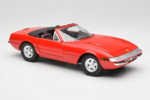 Ferrari 365 GTS Rojo Solido 1:18 8017 Metal - imagen 6 de 8