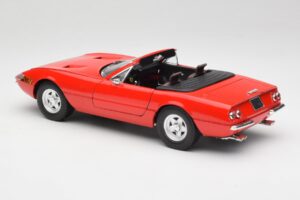Ferrari 365 GTS Rojo Solido 1:18 8017 Metal - imagen 7 de 8