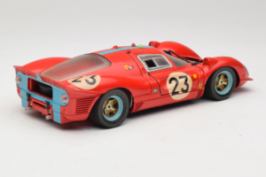 Ferrari 412P #23 W. Mairesse / J. Beurlys Le Mans 1967 Rojo Revell 1:18 48826 Metal - imagen 3 de 8