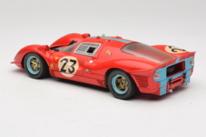 Ferrari 412P #23 W. Mairesse / J. Beurlys Le Mans 1967 Rojo Revell 1:18 48826 Metal - imagen 7 de 8