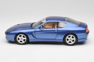 Ferrari 456 GT Blu Pozzi Bburago 1:18 3036-M3 Metal - imagen 4 de 8