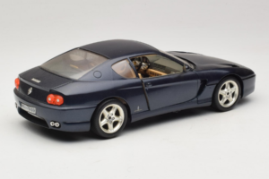 Ferrari 456 GT Azul Bburago 1:18 3036-B1 Metal - imagen 3 de 8