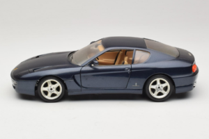 Ferrari 456 GT Azul Bburago 1:18 3036-B1 Metal - imagen 4 de 8