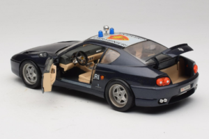Ferrari 456 GT Carabinieri Negro Bburago 1:18 3036-B3 Metal - imagen 5 de 8