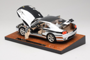 Ferrari 456 GT Chrome Silver Bburago 1:18 3746-R1 Metal - imagen 5 de 8
