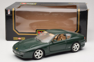 Ferrari 456 GT Verde Oscuro Bburago 1:18 3046-GR1 Metal - imagen 8 de 8
