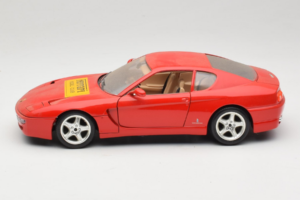 Ferrari 456 GT Ferrari Model Club Rojo Bburago 1:18 3036-P1 Metal - imagen 4 de 8