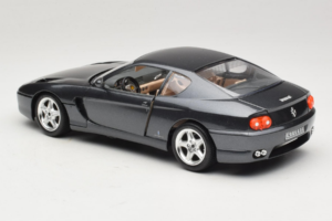 Ferrari 456 GT Gris Metallic Pintura Especial Bburago 1:18 3036 D Metal - imagen 7 de 8