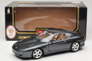 Ferrari 456 GT Gris Metallic Pintura Especial Bburago 1:18 3036 D Metal - imagen 8 de 8