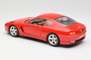 Ferrari 456 GT Rojo Bburago 1:18 3036-M1 Metal - imagen 7 de 8