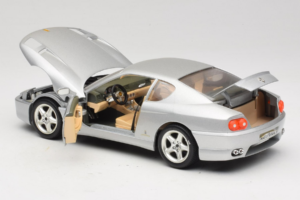 Ferrari 456 GT Plata Bburago 1:18 3336-S1 Metal - imagen 5 de 8