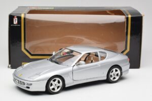 Ferrari 456 GT Plata Bburago 1:18 3036-M2 Metal - imagen 8 de 8