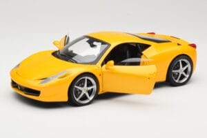 Ferrari 458 Italia Amarillo Hot Wheels 1:18 P9894 Metal - imagen 2 de 8