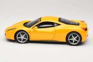 Ferrari 458 Italia Amarillo Hot Wheels 1:18 P9894 Metal - imagen 4 de 8