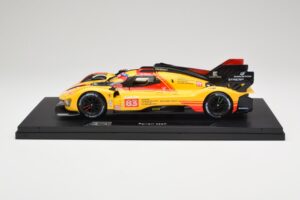 Ferrari 499P Hypercar AF Corse #83 R. Kubica / Y. Ye / R. Shwartzman 24 Hours of Le Mans 2024 Bburago 1:18 18-16313-83-VET Me - imagen 4 de 9