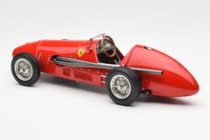 Ferrari 500 F2 #1 A. Ascari F1 Double World Champion 1952-1953 CMC 1:18 M-056 Metal - imagen 5 de 6