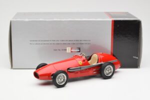Ferrari 500 F2 #1 A. Ascari F1 Double World Champion 1952-1953 CMC 1:18 M-056 Metal - imagen 6 de 6