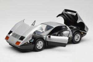 Ferrari 512BB Plata Kyosho 1:18 08171S Metal - imagen 2 de 8