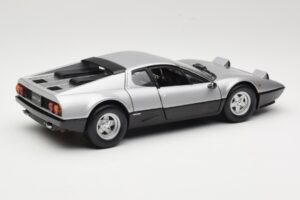 Ferrari 512BB Plata Kyosho 1:18 08171S Metal - imagen 3 de 8