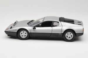 Ferrari 512BB Plata Kyosho 1:18 08171S Metal - imagen 4 de 8