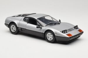 Ferrari 512BB Plata Kyosho 1:18 08171S Metal - imagen 6 de 8