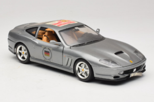 Ferrari 550 Maranello 25 Ferrari Model Club Plata Bburago 1:18 3344-S1 Metal - imagen 5 de 7