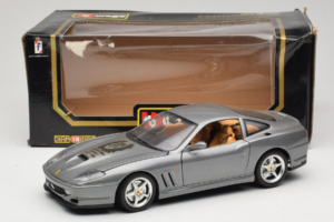 Ferrari 550 Maranello 25 Jahre Ferrari Model Club Plata 2a Versión Bburago 1:18 3064-S1 Metal - imagen 8 de 8