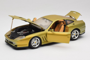 Ferrari 550 Maranello Gold Metallic Braccio & Gotz Bburago 1:18 3044-G1 Metal - imagen 2 de 8