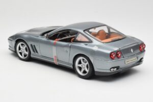Ferrari 550 Maranello Gris Metallic Maisto 1:18 4839 Metal - imagen 5 de 6