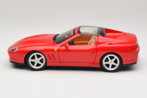 Ferrari 575M Superamerica Rojo Hot Wheels 1:18 J2858 Metal - imagen 4 de 8