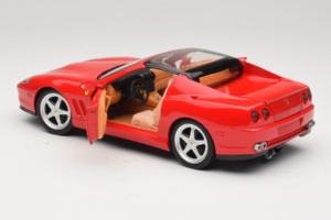 Ferrari 575M Superamerica Rojo Hot Wheels 1:18 J2858 Metal - imagen 5 de 8