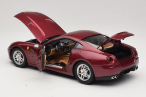 Ferrari 599 GTB Fiorano Rojo Oscuro Hot Wheels 1:18 M1200 Metal - imagen 5 de 8