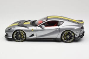 Ferrari 812 Competizione Grigio Coburn Bburago 1:18 18-01647 Metal - imagen 4 de 8