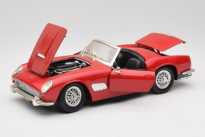 Ferrari California Descapotable Rojo Tonka 1:18 01109-P1 Metal - imagen 2 de 8
