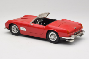 Ferrari California Descapotable Rojo Tonka 1:18 01109-P1 Metal - imagen 7 de 8