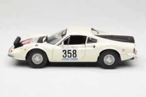 Ferrari Dino 246 GT Blanco Anson 1:18 3580 Metal - imagen 4 de 8