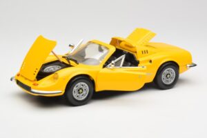 Ferrari Dino 246 GTS Amarillo Hot Wheels 1:18 23920 Metal - imagen 2 de 8
