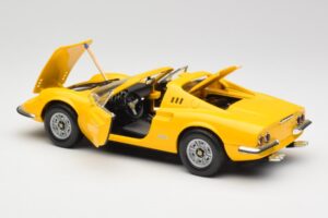 Ferrari Dino 246 GTS Amarillo Hot Wheels 1:18 23920 Metal - imagen 5 de 8