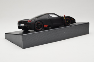 Ferrari Enzo Matt Black Edición Limitada BBR 1:18 HE180029 Metal - imagen 4 de 9