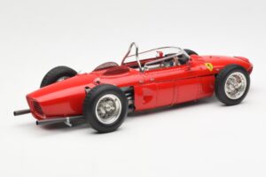 Ferrari Dino 156 Sharknose F1 1961 CMC 1:18 M-078 Metal - imagen 2 de 6