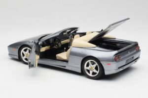 Ferrari F355 Spider Plata Hot Wheels 1:18 23907-M1 Metal - imagen 5 de 8