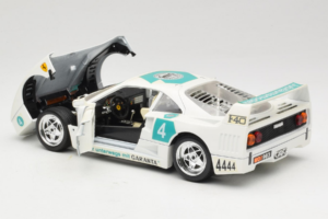 Ferrari F40 4444 Tage Garanta #4 Blanco Bburago 1:18 3332-W5 Metal - imagen 5 de 8