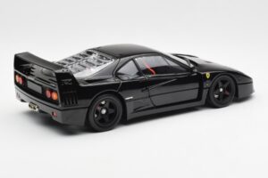 Ferrari F40 Negro Kyosho 1:18 08416BK Metal - imagen 4 de 10