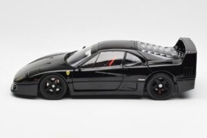 Ferrari F40 Negro Kyosho 1:18 08416BK Metal - imagen 6 de 10