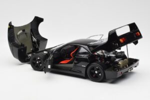 Ferrari F40 Negro Kyosho 1:18 08416BK Metal - imagen 7 de 10