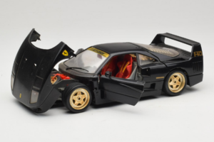 Ferrari F40 Negro con Ruedas Doradas Bburago 1:18 3032-B2 Metal - imagen 2 de 8